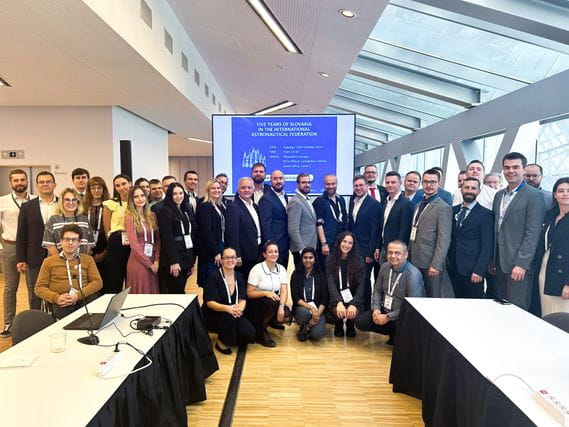 Spoločná fotografia účastníkov misie