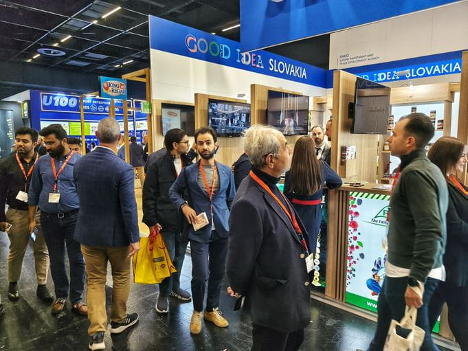 Záber z veľtrhu - stánok SR 